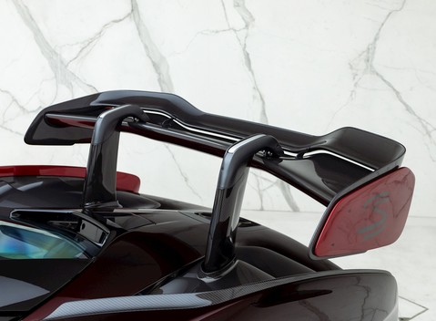 McLaren GT MSO High Downforce: Forged Carbon Fiber Rear Wing