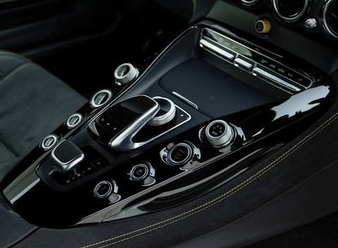 Mercedes-Benz Amg GT GT R Premium 15