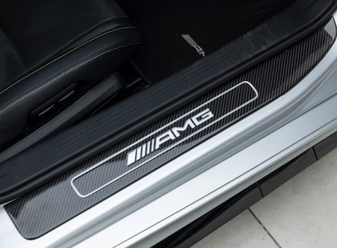 Mercedes-Benz Amg GT GT R Premium 16