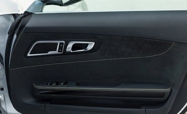 Mercedes-Benz Amg GT GT R Premium 17
