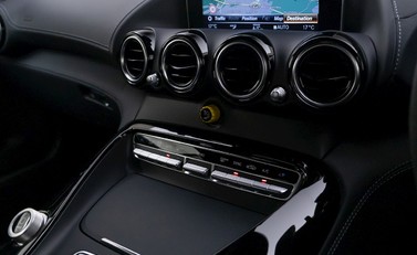 Mercedes-Benz AMG GT R GT R Premium 15