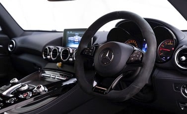 Mercedes-Benz AMG GT R GT R Premium 9