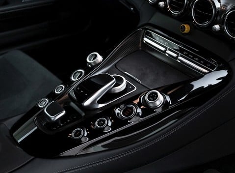 Mercedes-Benz AMG GT R GT R Premium 16