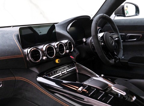 Mercedes-Benz Amg GT GT Black Series 13