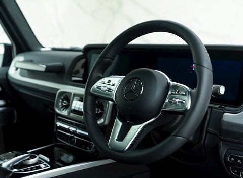 Mercedes-Benz G Series AMG Line Premium Plus 9