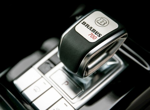 Mercedes-Benz G Series Brabus G700 20