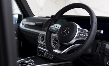 Mercedes-Benz G Series AMG Line Premium Plus 9