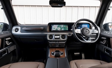 Mercedes-Benz G Series AMG Line Premium 19