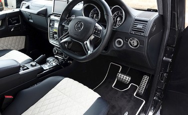 Mercedes-Benz G Series AMG 12