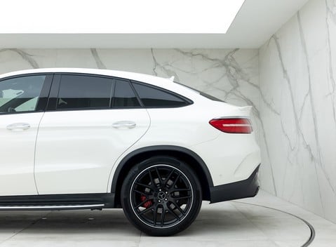 Mercedes-Benz GLE 63 S 4MATIC Night Edition 28