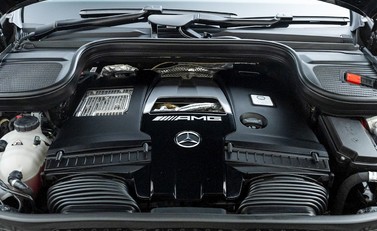 Mercedes-Benz GLS 63 Night Edition Executive 40