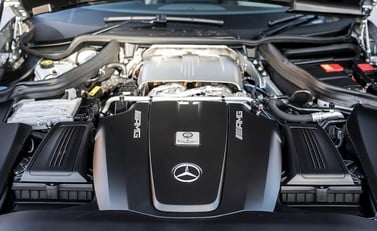Mercedes-Benz Amg GT GT S 29