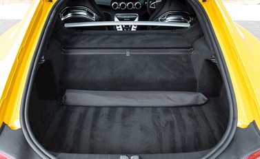 Mercedes-Benz Amg GT GT S 28