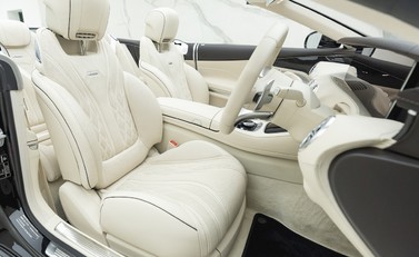 Mercedes-Benz S Class S63 Cabriolet 11