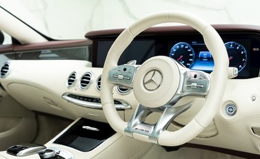 Mercedes-Benz S Class S63 Coupe 9