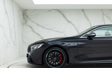 Mercedes-Benz S Class S63 Coupe 28
