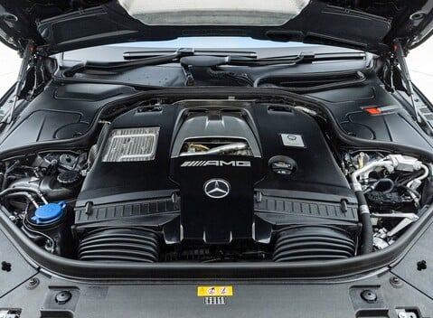 Mercedes-Benz S Class S63 Coupe 22