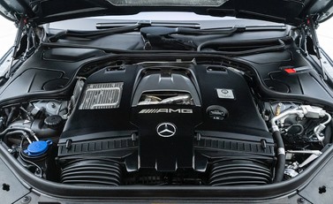 Mercedes-Benz S Class AMG S63 Coupe 32