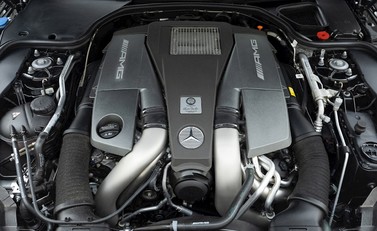 Mercedes-Benz SL Class SL63 29