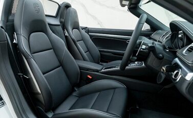 Porsche 718 Boxster Style Edition 13