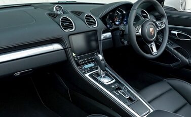 Porsche 718 Boxster Style Edition 16