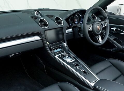 Porsche 718 Boxster Style Edition 16