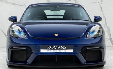 Porsche 718 Cayman GT4 4