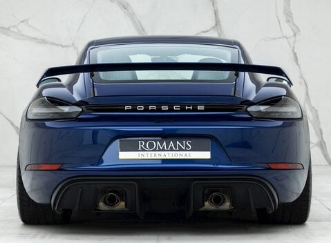 Porsche 718 Cayman GT4 5