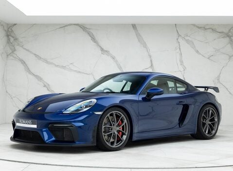 Porsche 718 Cayman GT4 6
