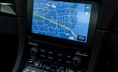 Porsche 718 Cayman GT4 16