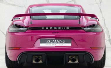 Porsche 718 Cayman GT4 5