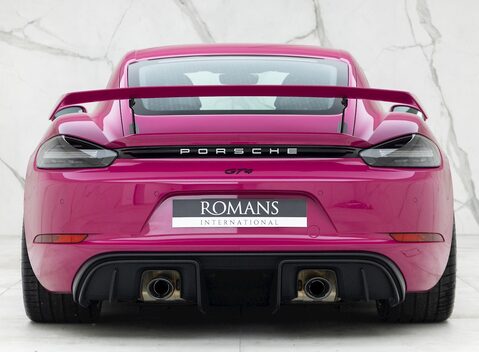 Porsche 718 Cayman GT4 5