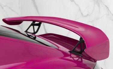 Porsche 718 Cayman GT4 22