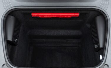 Porsche 718 Cayman GT4 27