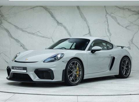Porsche 718 Cayman GT4 6