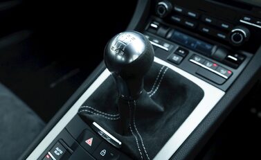 Porsche 718 Cayman GT4 20