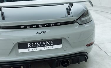 Porsche 718 Cayman GT4 25