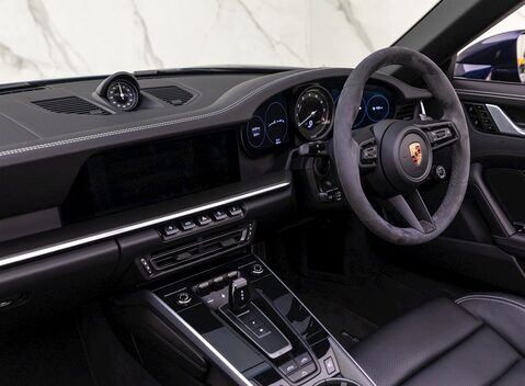 Porsche 911 (992) Carrera 4S Cabriolet 16