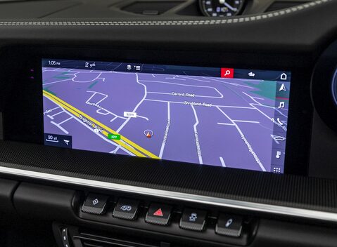 Porsche 911 (992) Carrera 4S Cabriolet 19