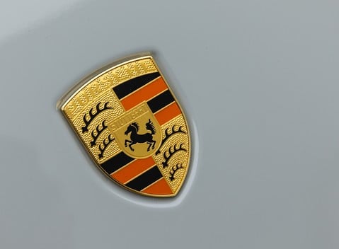 Porsche 911 (992) Targa 4S Heritage Design Edition 27