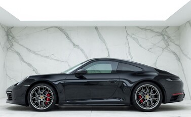 Porsche 911 (992) Carrera 4S 2