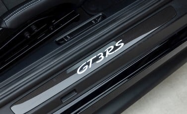 Porsche 911 (991.2) GT3 RS Weissach 21