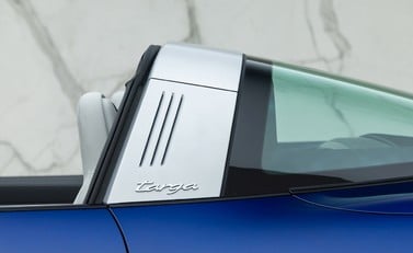Porsche 911 (992) Targa 4S 29