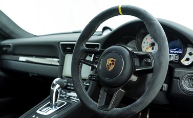 Porsche 911 (991.2) GT3 RS Weissach 9