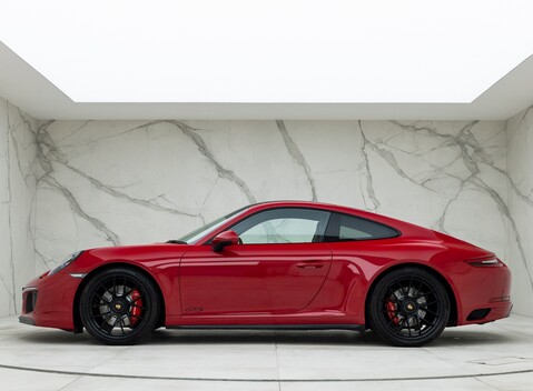 Porsche 911 (991.2) Carrera 4 GTS 2