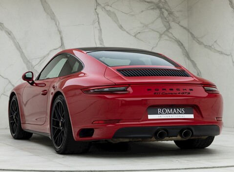 Porsche 911 (991.2) Carrera 4 GTS 3