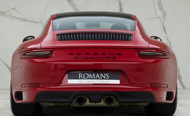 Porsche 911 (991.2) Carrera 4 GTS 5