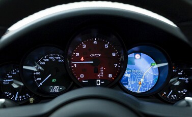 Porsche 911 (991.2) Carrera 4 GTS 16