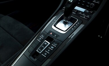 Porsche 911 (991.2) Carrera 4 GTS 19
