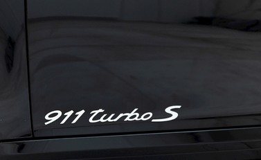 Porsche 911 (991.2) Turbo S Cabriolet 27